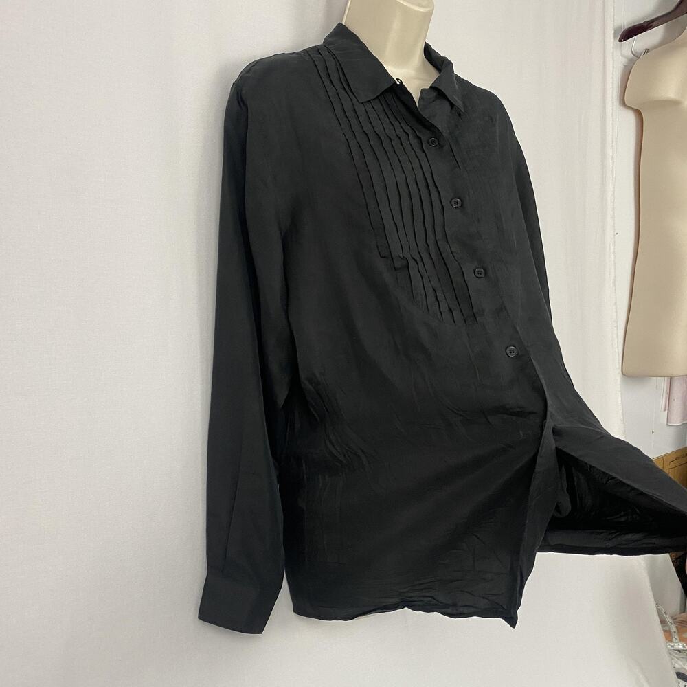 Newport News 100% Silk Button Up Shirt Womens 8 Black Pleated Tuxedo Minimalist - Picture 3 of 10